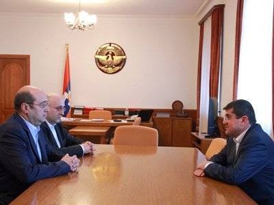 Президент Арцаха встретился с делегацией партии «Национальная повестка»