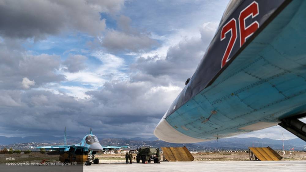 Путин поручил Минобороны и МИД РФ обсудить с Дамаском размещение авиации в Сирии