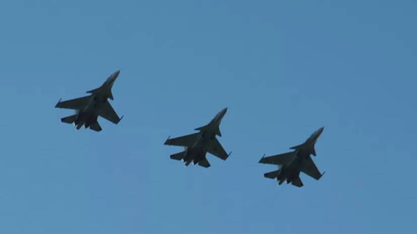 Минобороны России опубликовало видео пролёта бомбардировщиков США