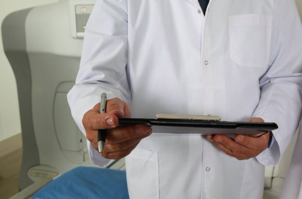 На Прикарпатье коронавирус забрал жизнь 46-летнего врача