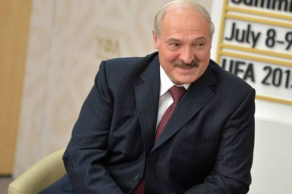 Конституция не та: Лукашенко выступил против женщин на посту президента