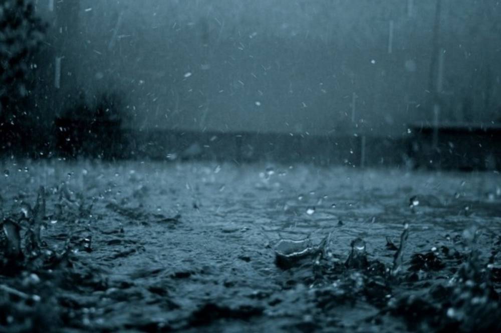 Синоптики предупреждают украинцев о сильных дождях и поднятии уровня рек