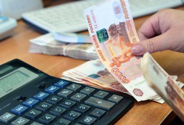 Российские предприятия заняли у банков свыше 89 млрд рублей на зарплаты