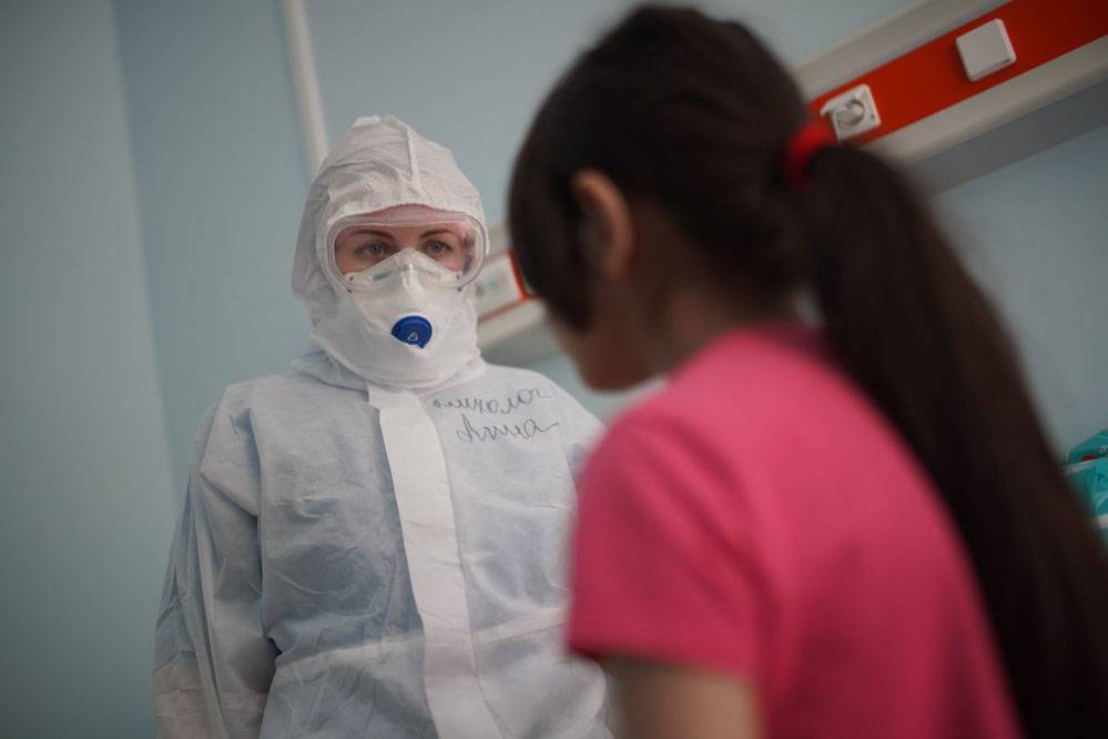 Инфекционист объяснил, какие осложнения коронавирус вызывает у детей - vm.ru