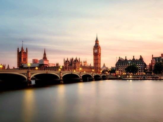 Лондон выделил дополнительно $95 млн пострадавшим от коронавируса британцам