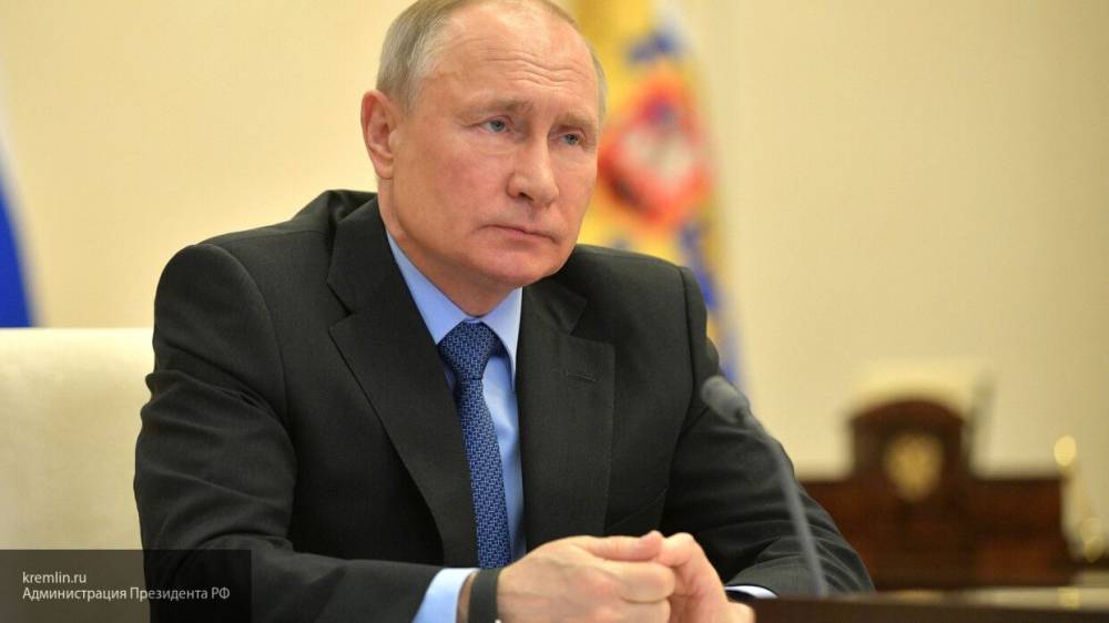 Путин споет со всей страной "День Победы" и присоединится к акции "Бессмертный полк"