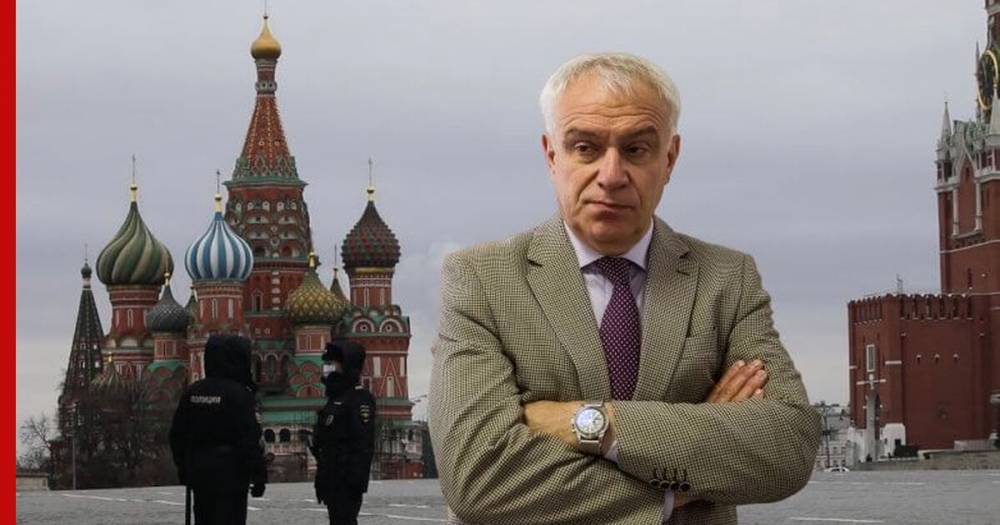 Главный кардиолог России призвал ужесточить режим самоизоляции в стране