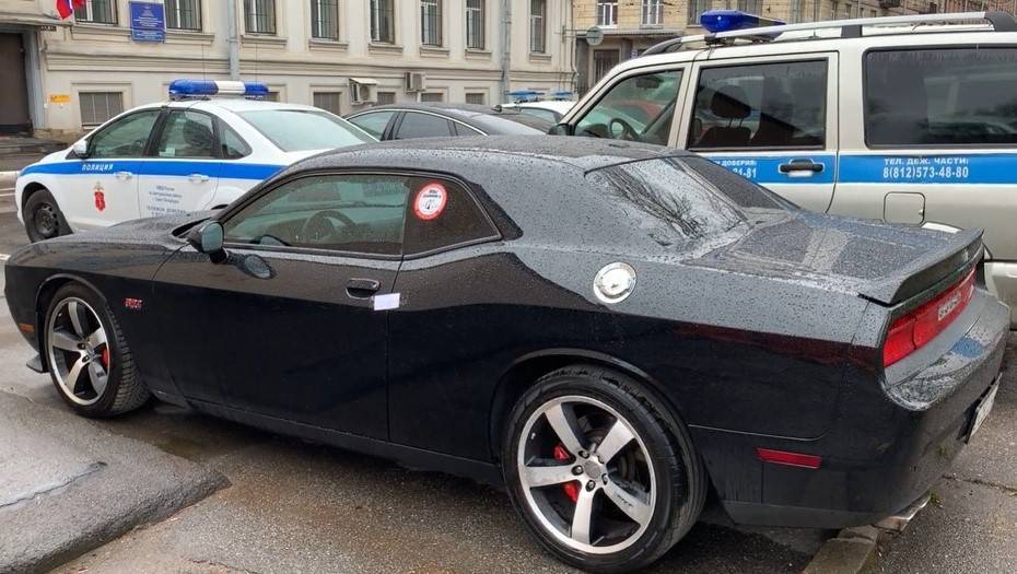 В Петербурге оштрафовали стритрейсеров, устроивших заезд в центре города