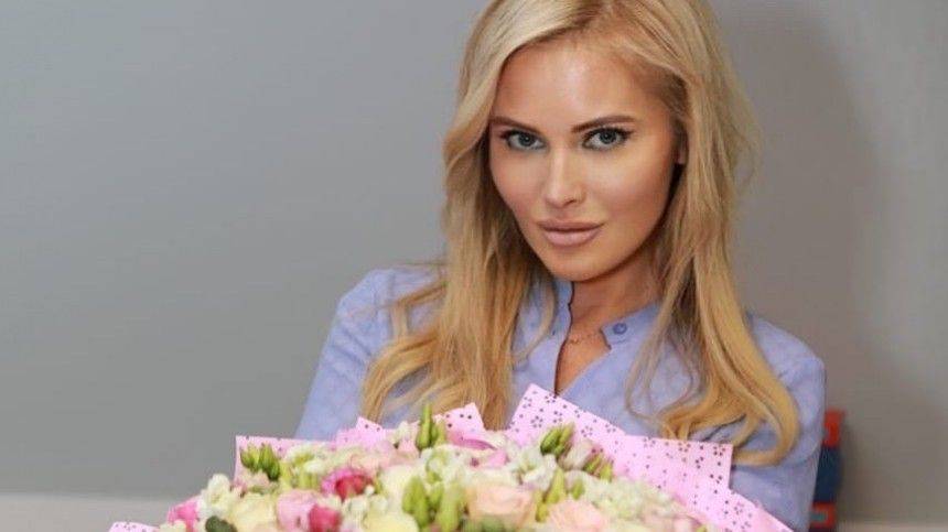 Дана Борисова собралась привезти «вкусненького» заболевшей «рыбоньке» Татьяне Васильевой