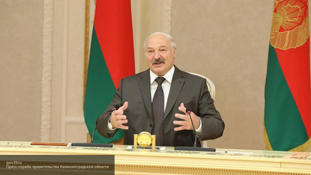 Лукашенко заявил, что Белоруссия не отменит парад к 75-летию Победы из-за коронавируса