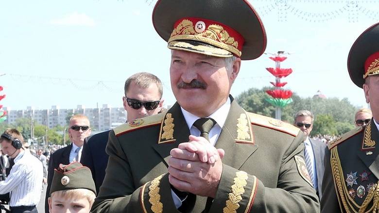 Лукашенко не отменил парад Победы из-за коронавируса