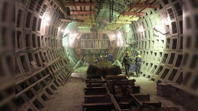 Китайская компания хочет построить метро в Петербурге