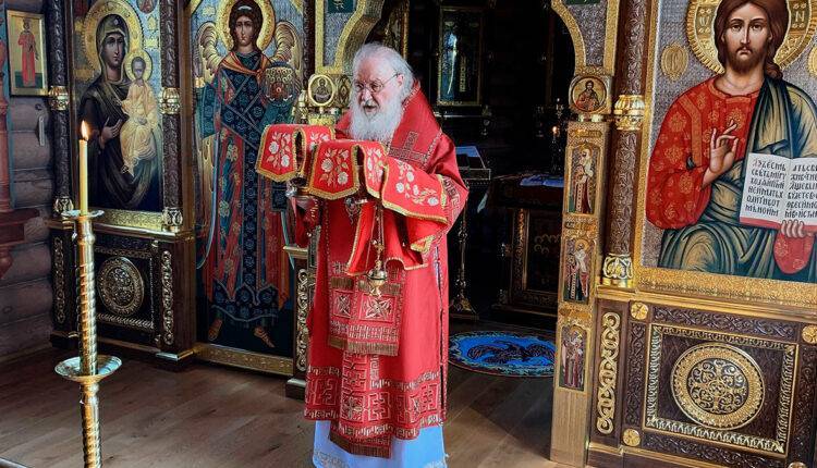Патриарх Кирилл попросил обеспеченных прихожан поддержать священников
