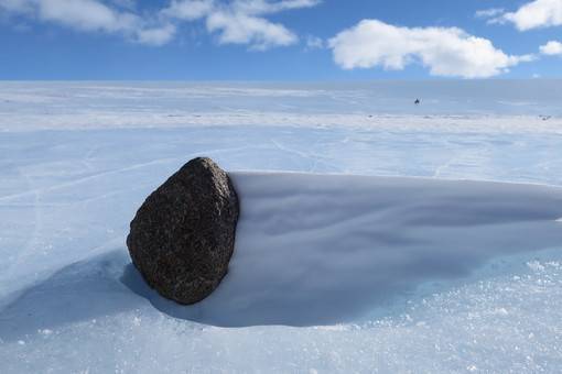 16 тонн в год: сколько метеоритов падает на Землю