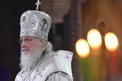 Патриарх Кирилл попросил о помощи богатых прихожан