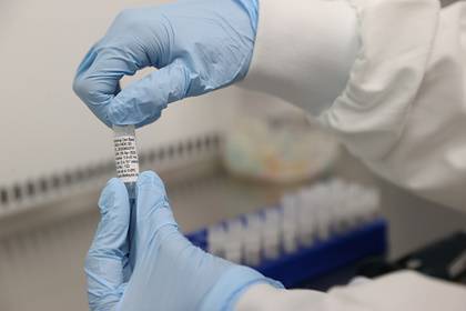 В Германии допустили риск появления вакцины от коронавируса через несколько лет