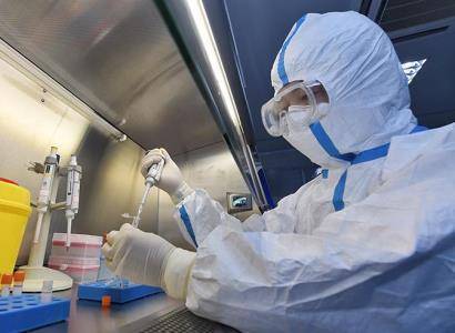 Китайские ученые опровергли версию о возникновении коронавируса на рынке морепродуктов в Ухане