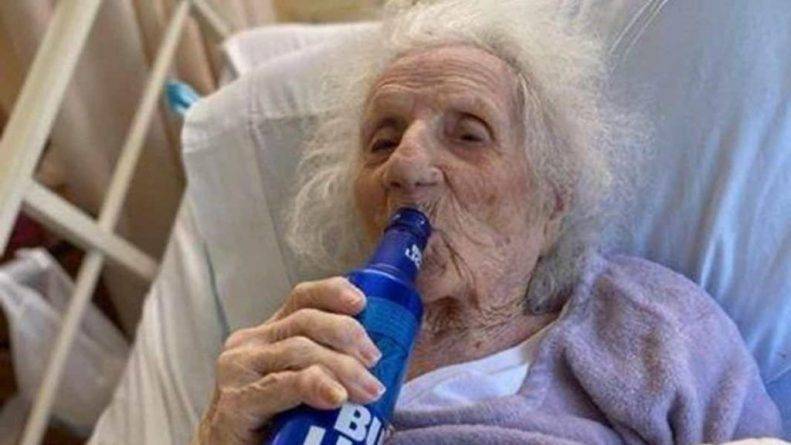 103-летняя пенсионерка победила коронавирус, хотя родственники уже прощались с ней