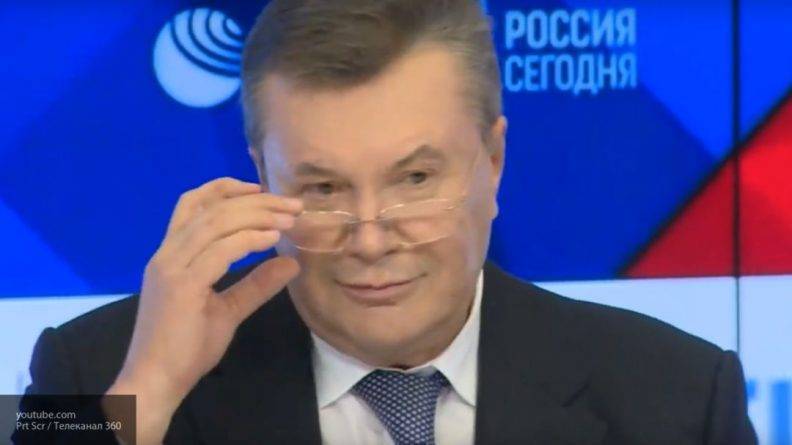 Кравчук заявил, что Янукович несчастен в своей "политической жизни"
