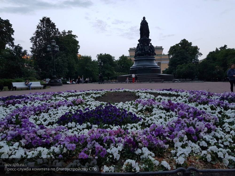 Петербургские власти сообщили, когда откроются парки
