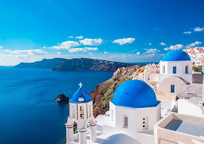 Греция начнет принимать туристов из Чехии с 15 июня