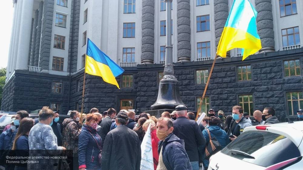 Украинские власти разрешили абитуриентам не соблюдать режим самоизоляции