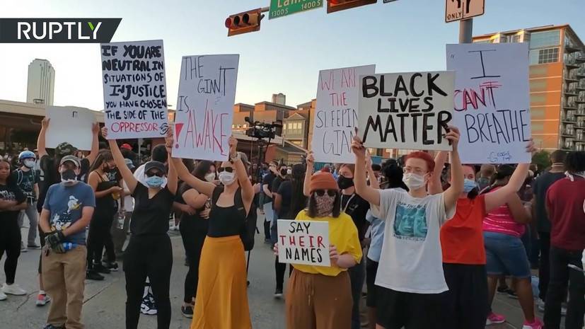 «Нас больше не запугать»: протестующие после гибели афроамериканца рассказали, почему вышли на улицы