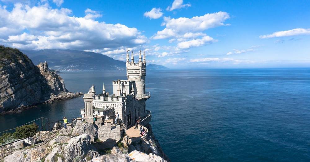 Крым разработал план открытия курортного сезона в три этапа