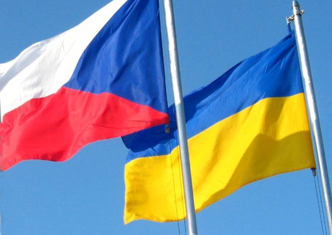 МИД Чехии предложил продолжить финансовую помощь Украине