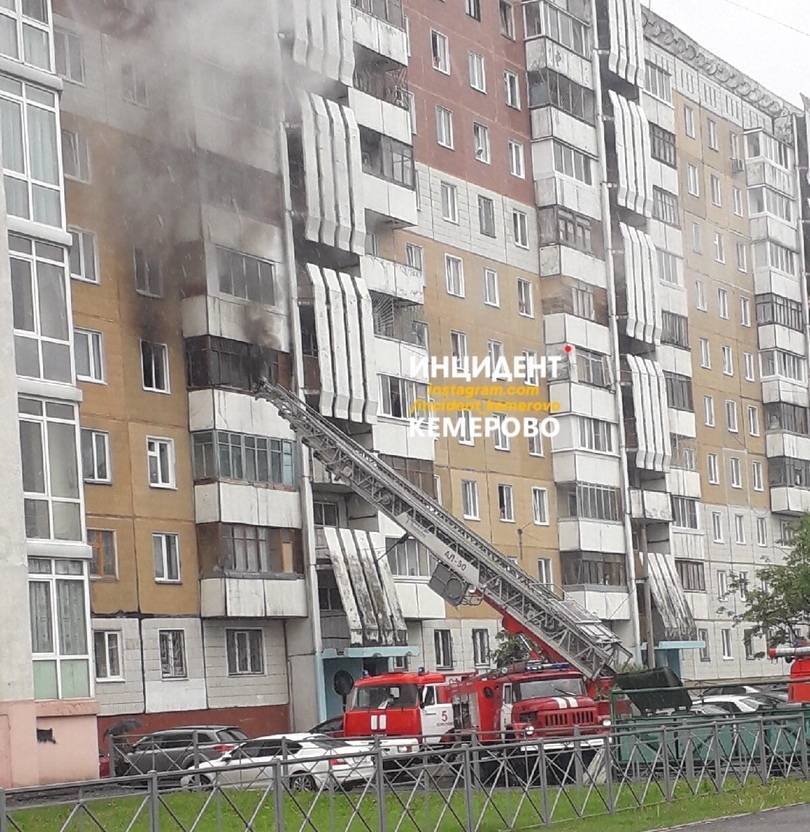 В Кемерове произошёл пожар в многоэтажном доме