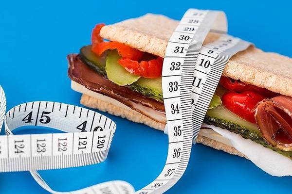 Ученые выяснили, почему некоторые люди могут есть много и не набирать вес