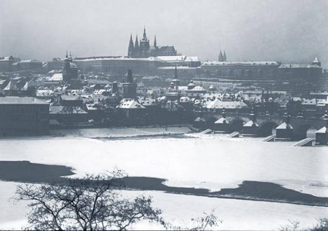 Видео: рождественская Прага на архивных кадрах