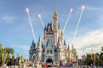 Власти Флориды одобрили планы по восстановлению деятельности Walt Disney World в Орландо