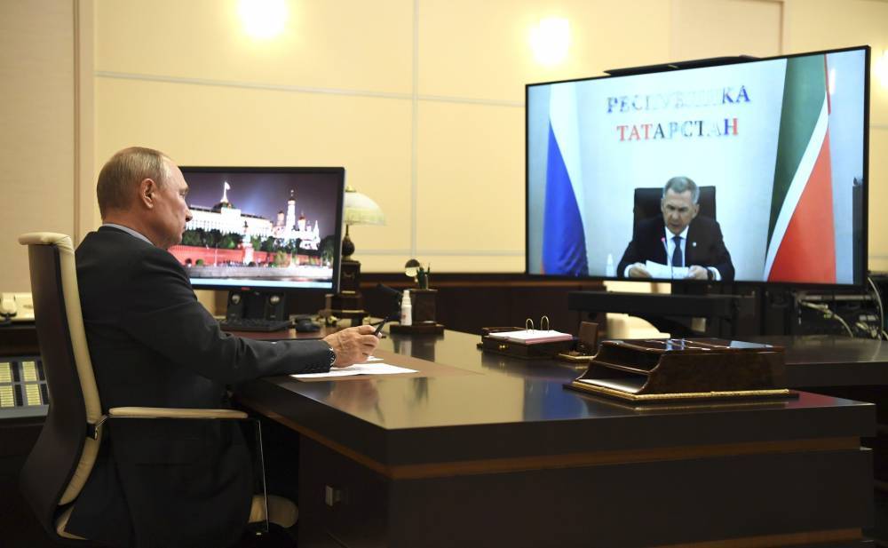 Совещания с участием Путина продолжат в дистанционном режиме