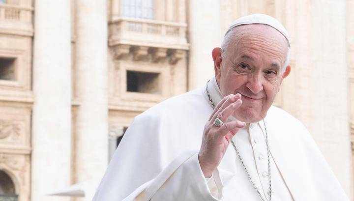 Впервые за долгое время Папа Франциск обратился к верующим из окна Апостольского дворца