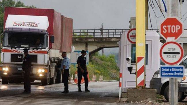 Приштина вновь заблокировала ввоз сербских товаров в Косово