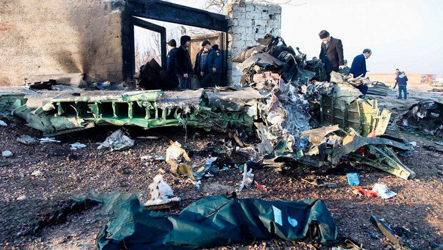 СМИ: Иран решил не отправлять черные ящики сбитого Boeing на Украину