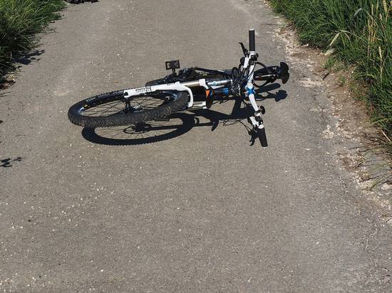 В Подмосковье подросток-велосипедист погиб, совершая рисковый маневр на шоссе
