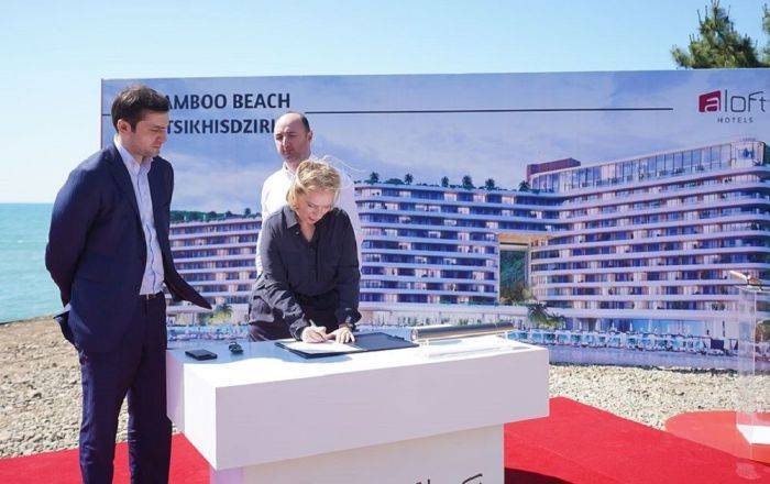 На побережье Грузии началось строительство нового туристического комплекса