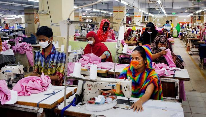 Бангладеш запускает швейное производство, несмотря на пандемию