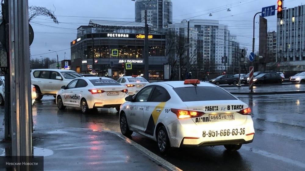 Пассажир такси в Ленобласти вместо оплаты открыл стрельбу