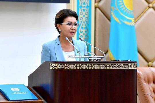 ЦИК Казахстана прекратил депутатские полномочия Дариги Назарбаевой