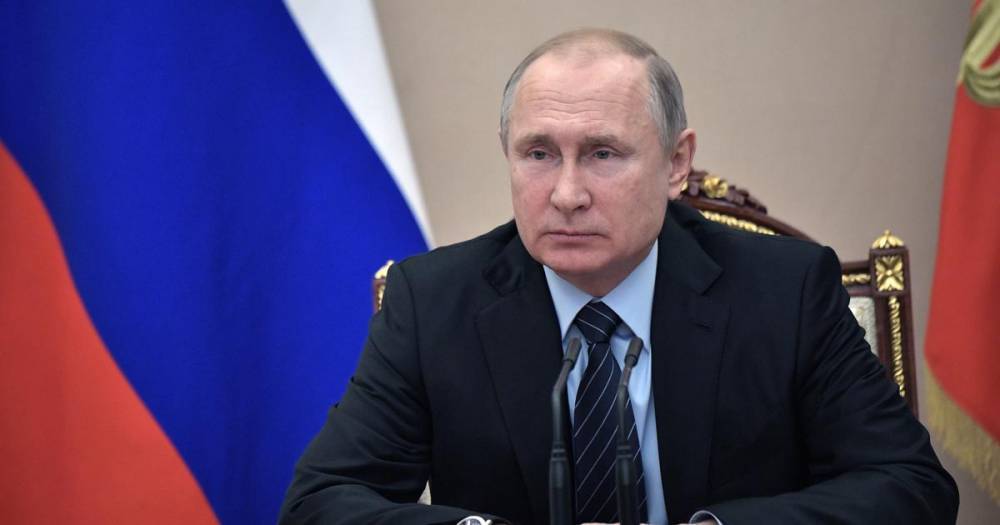 Песков: Путин может присоединиться к акции и спеть "День Победы"