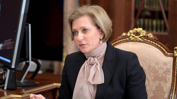 Попова рассказала о постепенном снятии режима ограничений
