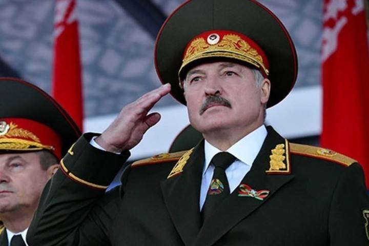 Лукашенко: ветеранов на параде Победы в Белоруссии не будет