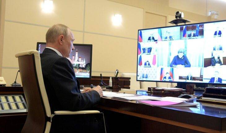 Путин 6 мая проведет совещание о поэтапном выходе из режима ограничений