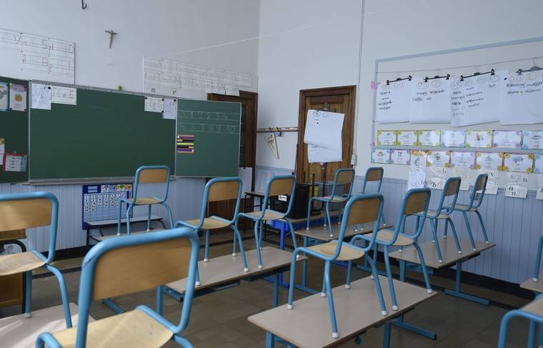 Начальные школы в ЛНР досрочно завершили учебный год