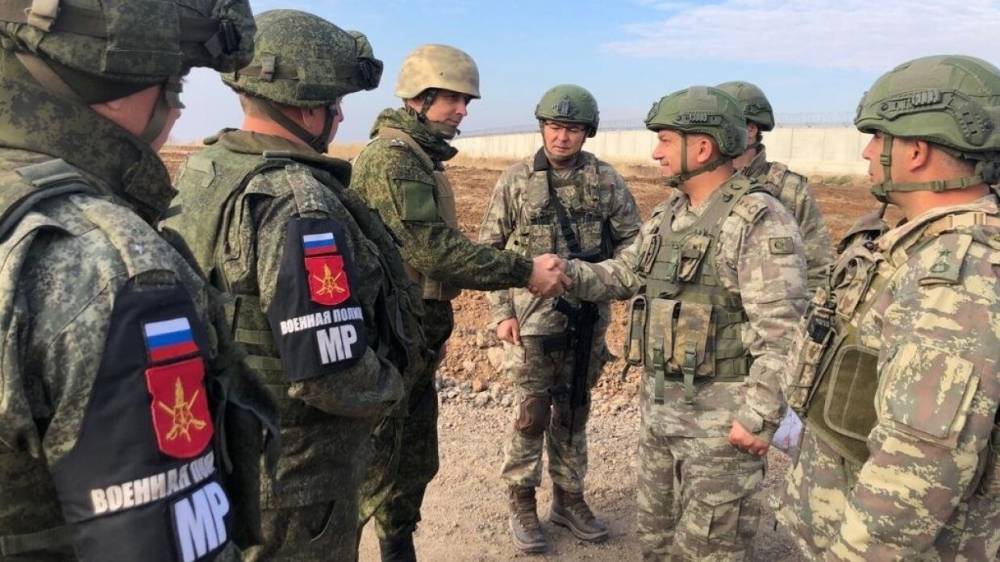 Российский броневик «Тайфун-К» вызволил турецкий Kirpi при патрулировании в Сирии