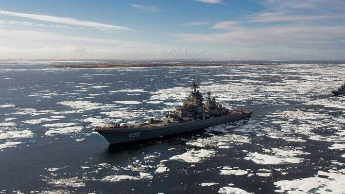 Перенджиев: Северный флот не позволит кораблям НАТО укрепиться в Баренцевом море