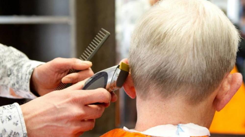 В Германии заработали парикмахерские: какие правила будут действовать для клиентов во время эпидемии коронавируса?